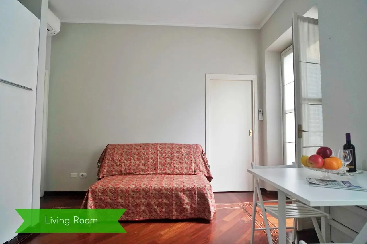Appartamento Chic 1Bdr With Shared Terrace Steps From Duomo By Rentopolis Milano Italia