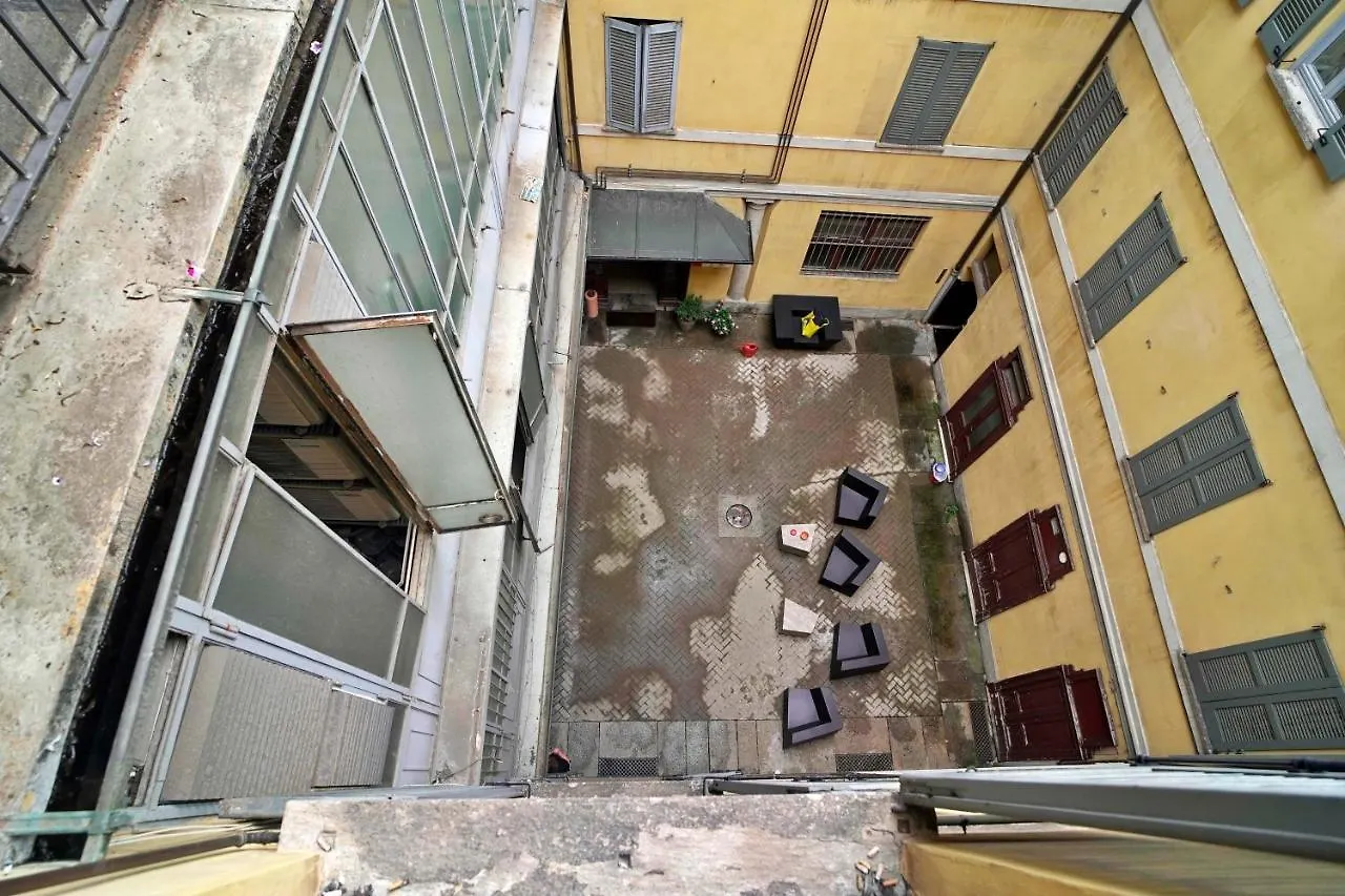 Chic 1Bdr With Shared Terrace Steps From Duomo By Rentopolis Milano Italia