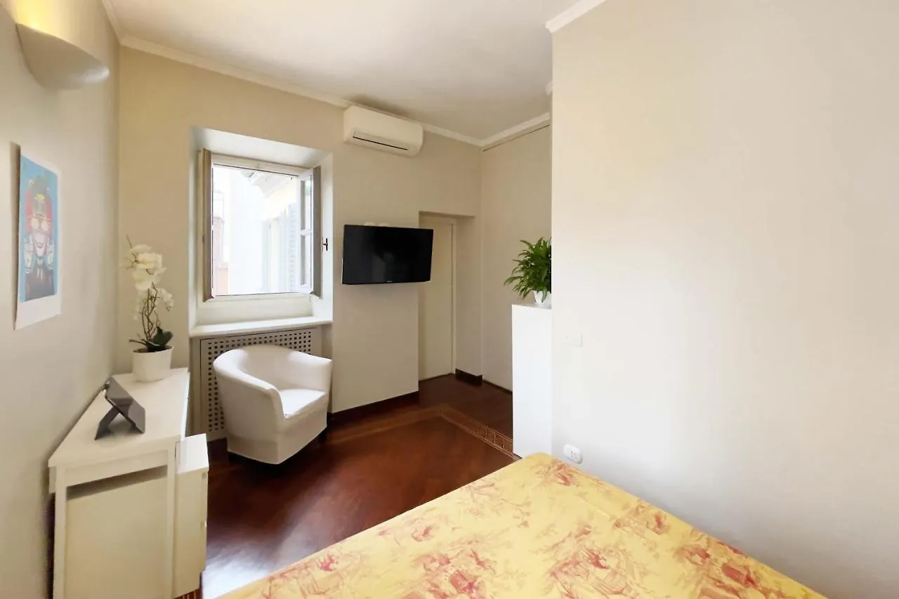 Chic 1Bdr With Shared Terrace Steps From Duomo By Rentopolis ميلان 0*,  إيطاليا